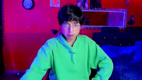 Snapshot of angellonfire chatting on 03-09-25, 11:35 Angel  online show from 03-09-25, 11:35