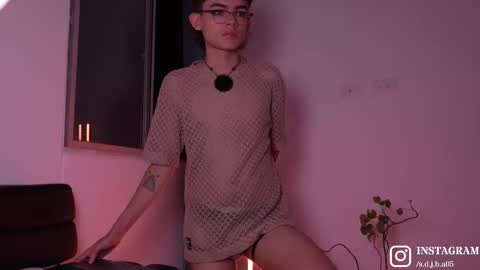 Angelo I work from home this is my room  online show from 02-13-26, 12:06