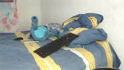 Snapshot of angelof_fire chatting on 02-18-25, 11:19 Angel online show from 02-18-25, 11:19