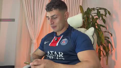 Angelo Ferro online show from 11-27-25, 04:25