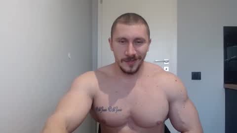  ------- SEX SHOW WITH GUYS AND GIRLS  MUSCLE SHOW online show from 03-09-25, 03:16