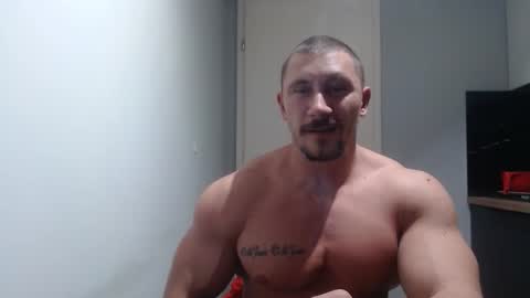  ------- SEX SHOW WITH GUYS AND GIRLS  MUSCLE SHOW online show from 10-30-25, 05:24