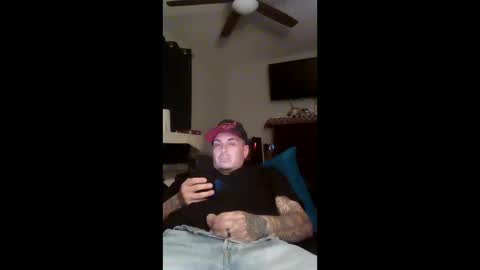 Snapshot of angelogallegos702 chatting on 12-05-25, 06:22 angelogallegos702 online show from 12-05-25, 06:22