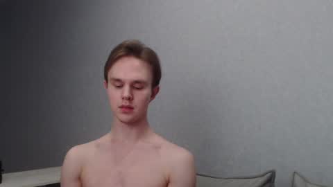 Snapshot of angelraaay chatting on 02-27-25, 03:37 Angel online show from 02-27-25, 03:37