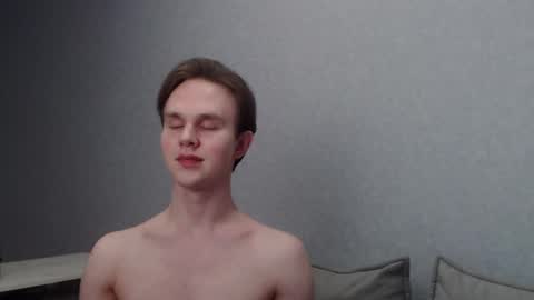 Snapshot of angelraaay chatting on 03-01-25, 03:38 Angel online show from 03-01-25, 03:38