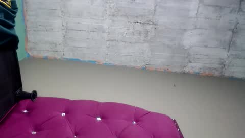 Snapshot of angels_0001 chatting on 11-25-25, 05:07 angels_0001 online show from 11-25-25, 05:07