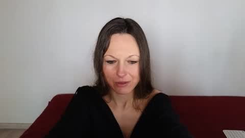 Giulia online show from 02-18-26, 12:34