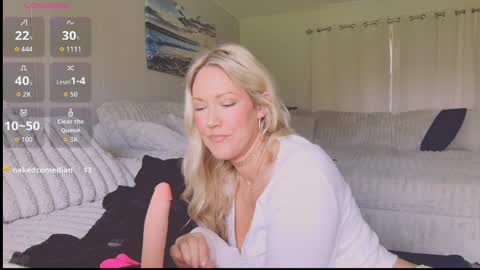 Snapshot of angelsxdesire chatting on 04-21-26, 04:34 AngelsXDesire online show from 04-21-26, 04:34