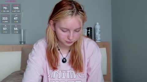 Snapshot of angelwise chatting on 08-04-26, 03:10 angelwise online show from 08-04-26, 03:10