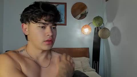 Snapshot of angelx_fox chatting on 02-10-25, 10:31 Angel Fox online show from 02-10-25, 10:31