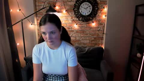 Lilly online show from 09-09-25, 03:11