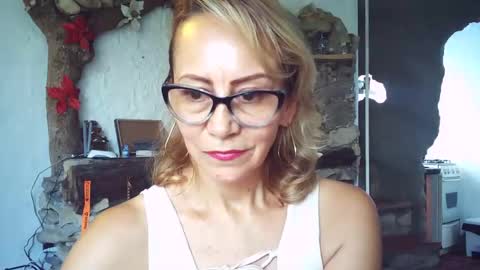 angelycute476334 online show from 10-24-25, 08:16