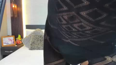Snapshot of anghel_stone chatting on 06-18-26, 08:46 Anghel Stone online show from 06-18-26, 08:46