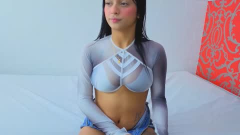 angi_lozano online show from 11-19-25, 02:55