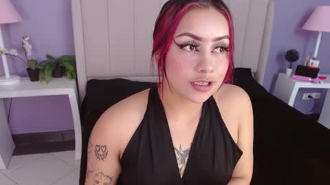 Snapshot of angie99_gh chatting on 12-20-24, 04:09 Angie online show from 12-20-24, 04:09