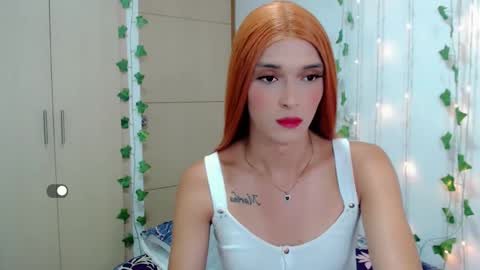 Snapshot of angie_arias chatting on 02-04-25, 11:38 Angie online show from 02-04-25, 11:38