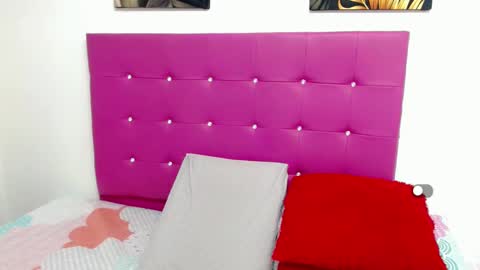 Snapshot of angie_arias chatting on 02-10-25, 11:04 Angie online show from 02-10-25, 11:04