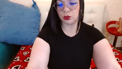 Snapshot of angie_bbw chatting on 01-09-26, 03:48 Angie online show from 01-09-26, 03:48