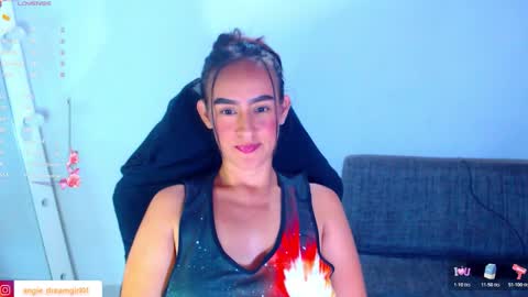 Snapshot of angie_dreamgirl chatting on 02-25-26, 12:31 IG angie dreamgirl01 online show from 02-25-26, 12:31