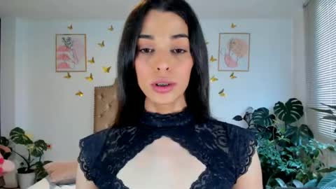 Snapshot of angie_modelo chatting on 06-14-26, 06:43 Anabella online show from 06-14-26, 06:43
