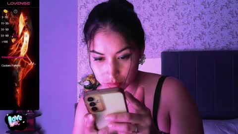 Snapshot of angiebaxter chatting on 01-31-25, 01:43 Angiebaxt online show from 01-31-25, 01:43