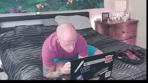 Snapshot of anglz017 chatting on 02-24-25, 10:03 Anglz017 online show from 02-24-25, 10:03