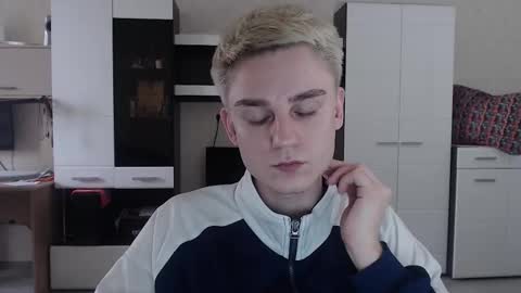 vodka online show from 03-12-25, 09:44