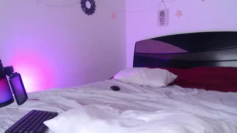 Snapshot of anhiahoney02 chatting on 02-12-25, 05:26 ana sofia online show from 02-12-25, 05:26