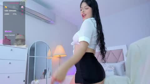 Snapshot of ania_sweet chatting on 05-20-26, 12:28 Ania online show from 05-20-26, 12:28