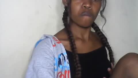 Snapshot of anicha_69 chatting on 06-20-26, 05:27 anicha_69 online show from 06-20-26, 05:27
