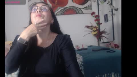 Anii Mantilla online show from 12-05-25, 04:32