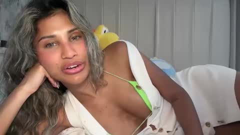 Snapshot of aniishaa chatting on 05-26-26, 10:44 anisha online show from 05-26-26, 10:44