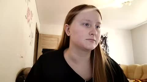 Snapshot of anika_lipps chatting on 04-22-26, 09:44 Anika online show from 04-22-26, 09:44