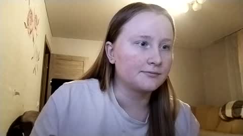 Snapshot of anika_lipps chatting on 05-16-26, 08:07 Anika online show from 05-16-26, 08:07