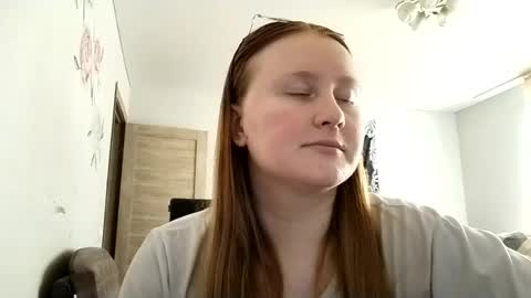 Snapshot of anika_lipps chatting on 06-10-26, 02:05 Anika online show from 06-10-26, 02:05
