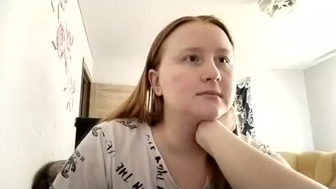 Snapshot of anika_lipps chatting on 08-08-26, 10:39 Anika online show from 08-08-26, 10:39