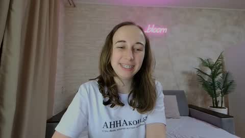 anikabloom online show from 02-03-25, 01:09