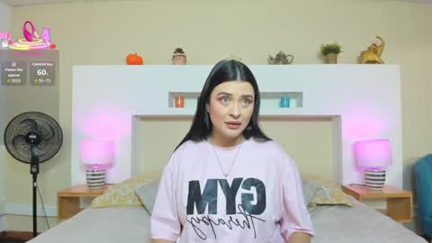 Snapshot of anikaromanof chatting on 12-15-25, 11:25 Anika Romano online show from 12-15-25, 11:25