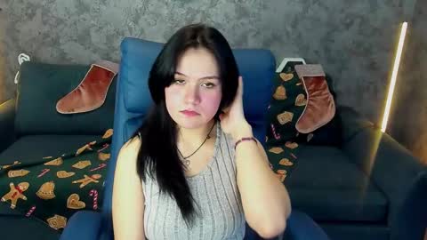 animeedoll online show from 12-17-25, 04:02