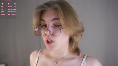 AnishaVivo online show from 03-16-26, 12:53