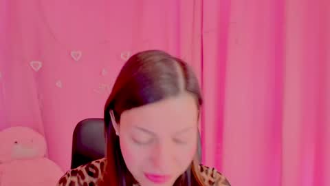 Snapshot of aniskyy chatting on 04-25-26, 06:16 Anni online show from 04-25-26, 06:16