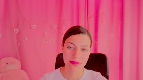 Snapshot of aniskyy chatting on 04-28-26, 04:12 Anni online show from 04-28-26, 04:12