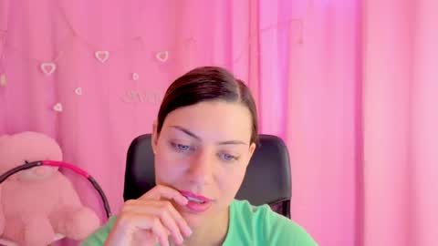Snapshot of aniskyy chatting on 05-07-26, 06:19 Anni online show from 05-07-26, 06:19