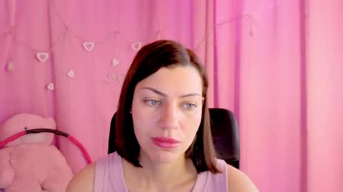 Snapshot of aniskyy chatting on 05-23-26, 05:45 Anni online show from 05-23-26, 05:45