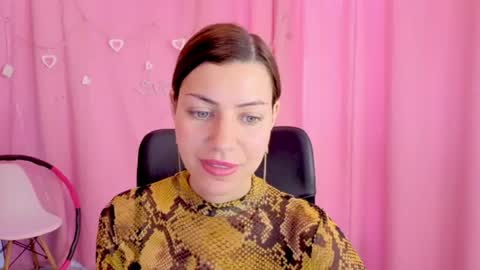 Snapshot of aniskyy chatting on 06-28-26, 07:03 Anni online show from 06-28-26, 07:03
