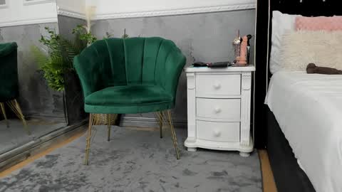 anissia teaser online show from 01-18-25, 11:21