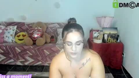 Snapshot of anissyax chatting on 07-10-26, 02:27 AnissyaX online show from 07-10-26, 02:27