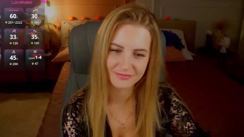 Snapshot of anita_blairr chatting on 10-26-25, 01:22 Anita online show from 10-26-25, 01:22