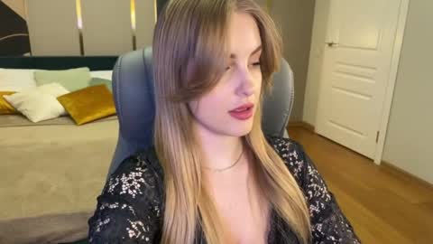 Anita online show from 04-17-26, 01:08