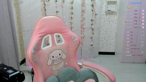 Snapshot of anita_mood chatting on 01-19-26, 04:11 Anita online show from 01-19-26, 04:11